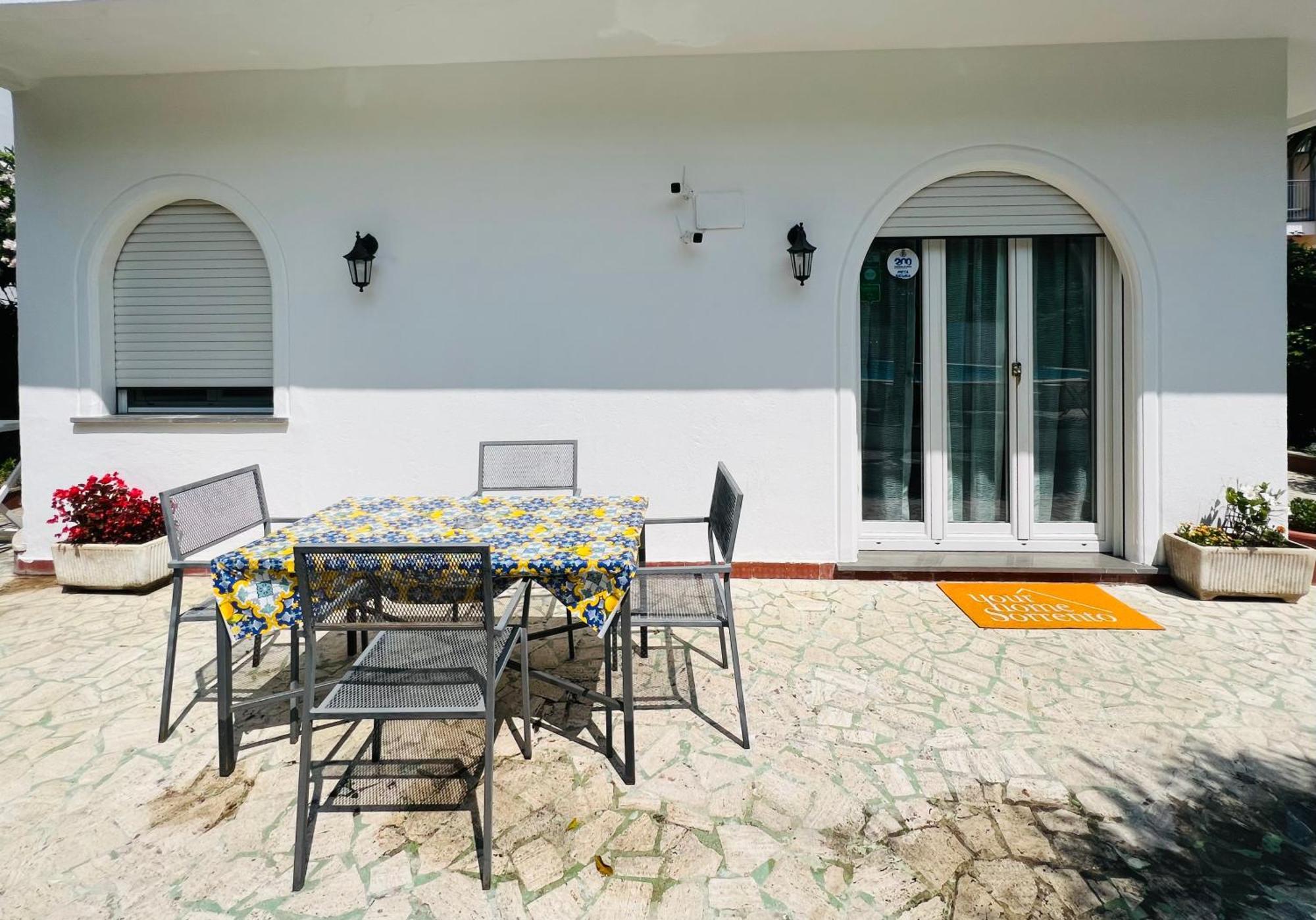 Villa Sorrento Meta Exterior foto