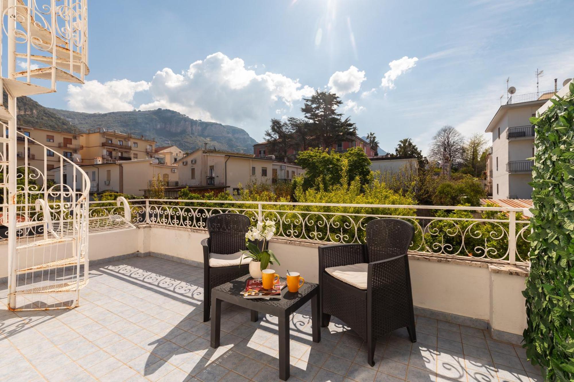 Villa Sorrento Meta Exterior foto